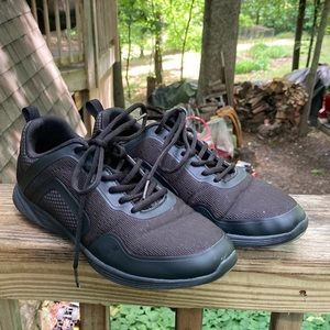 Women’s Black Vionic shoes size 9